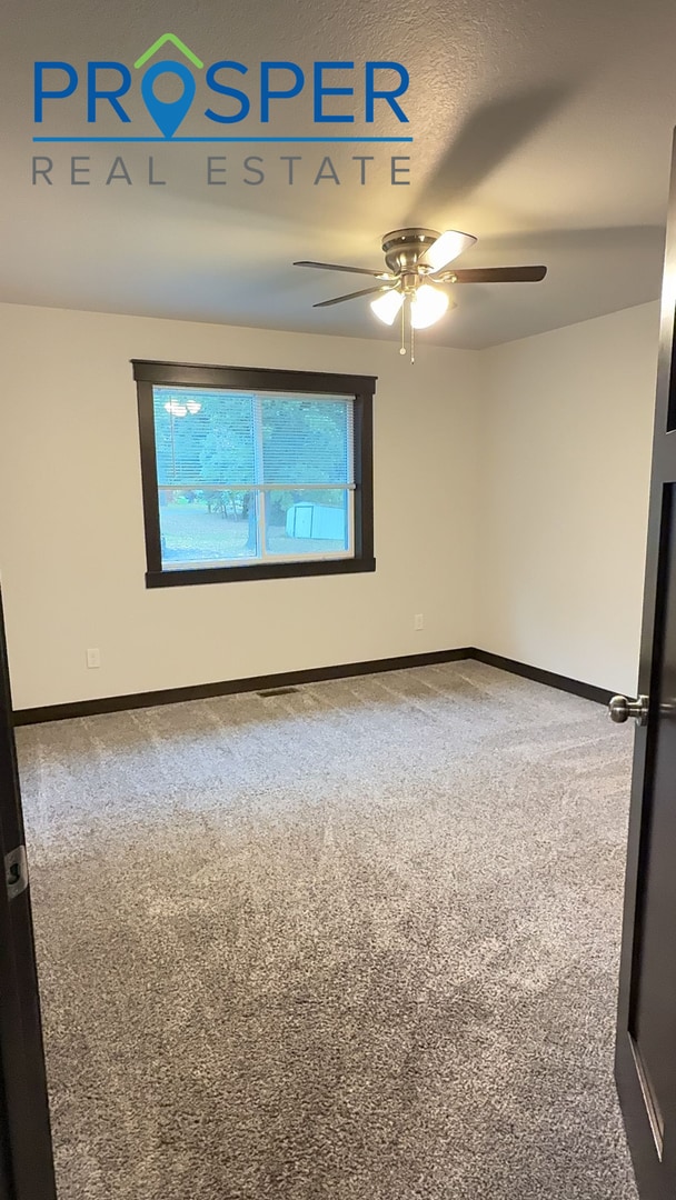 Building Photo - TH335X