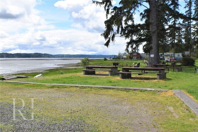 Building Photo - MILITARY DISCOUNT - $75/MO OFF!!