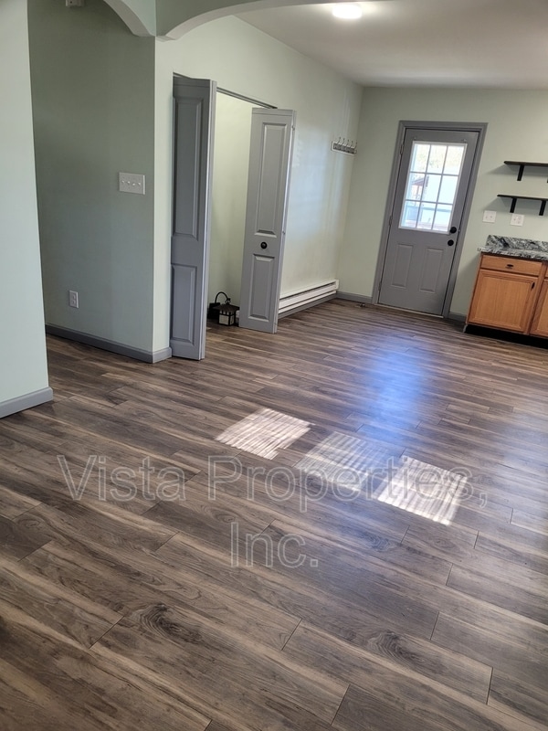 Building Photo - 127 Boston Ct