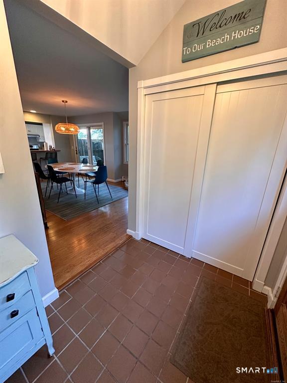 Building Photo - 44 Warren St