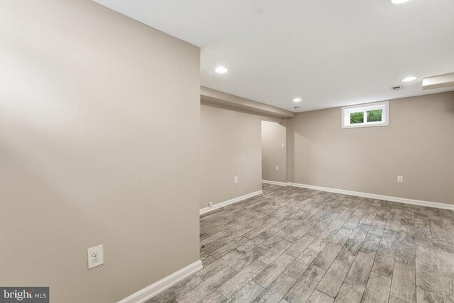 Building Photo - 2341 Belleview Ave