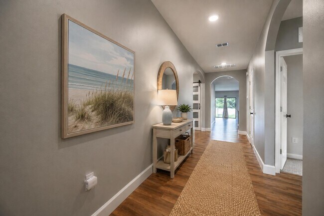 Building Photo - 927 Remington Green Dr SE