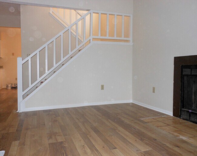 Building Photo - 1795 Laramie Drive