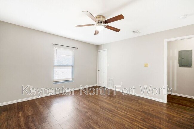 Building Photo - 2735 Purington Ave