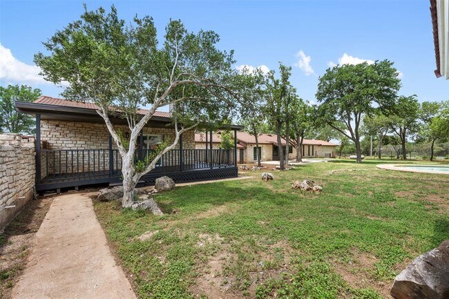 Building Photo - 2020 Hilliard Rd