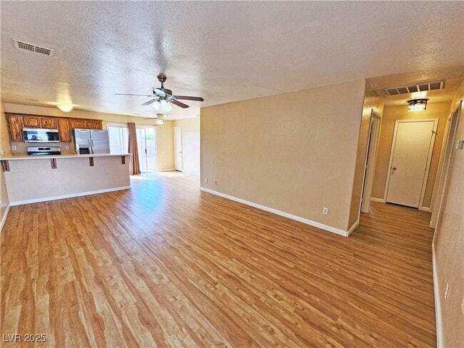 Building Photo - 1700 Sycamore Ave