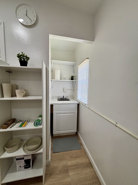 Building Photo - 1321 N 69th Way