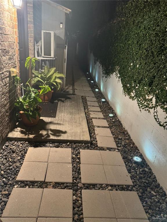 Building Photo - 13 Grambling Ave