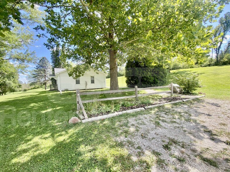 Building Photo - 3392 Ute Ave