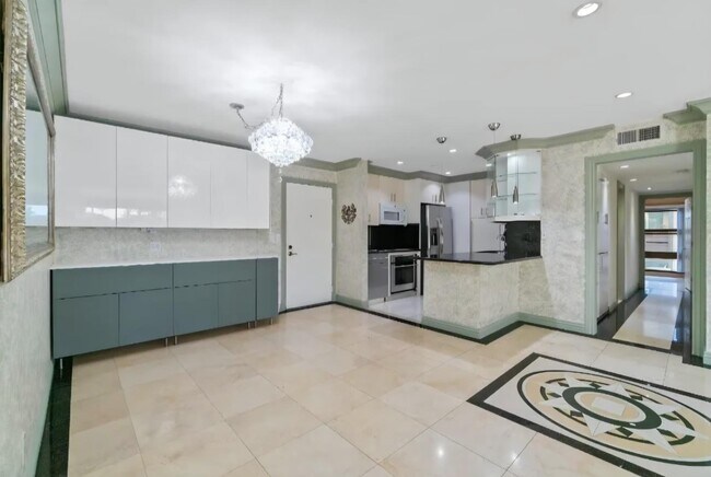Building Photo - 7742 Redlands St