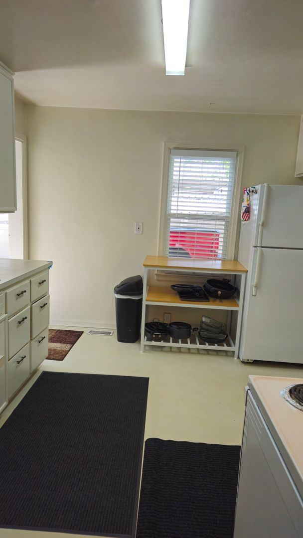 Building Photo - BG Properties, L.L.C.