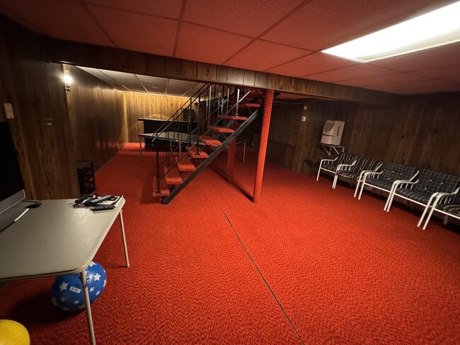 Building Photo - 5 Glenn Dr