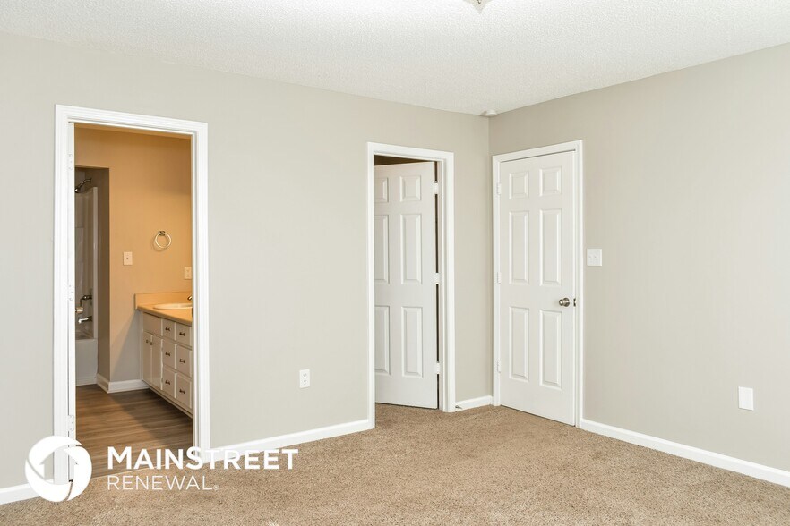 Building Photo - 2975 Country Crossing Dr