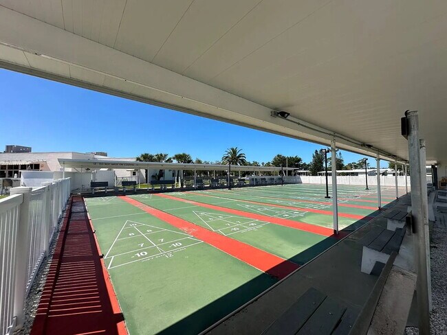 Building Photo - "Charming 2-Bed, 2-Bath Retreat in Nokomis!"