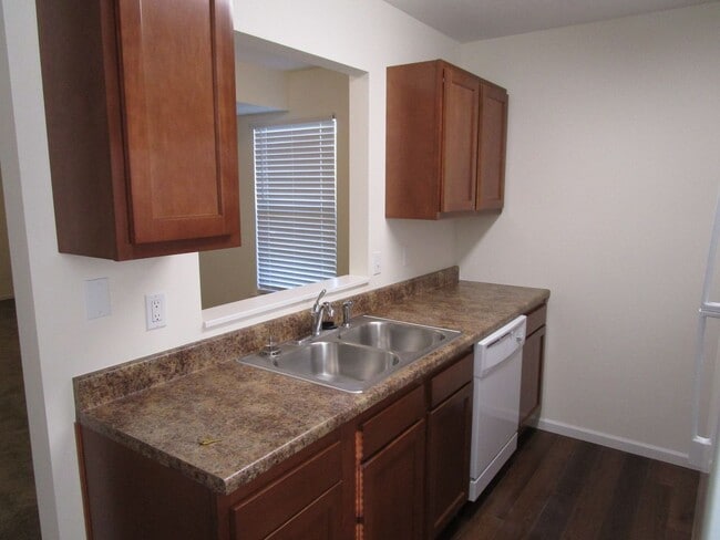 Building Photo - 2432-2434 Calder Ct.