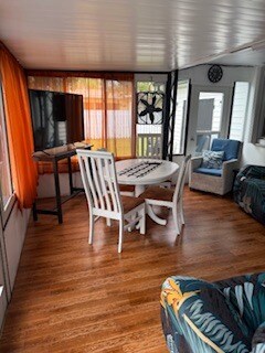 Building Photo - 36 SE 5th St