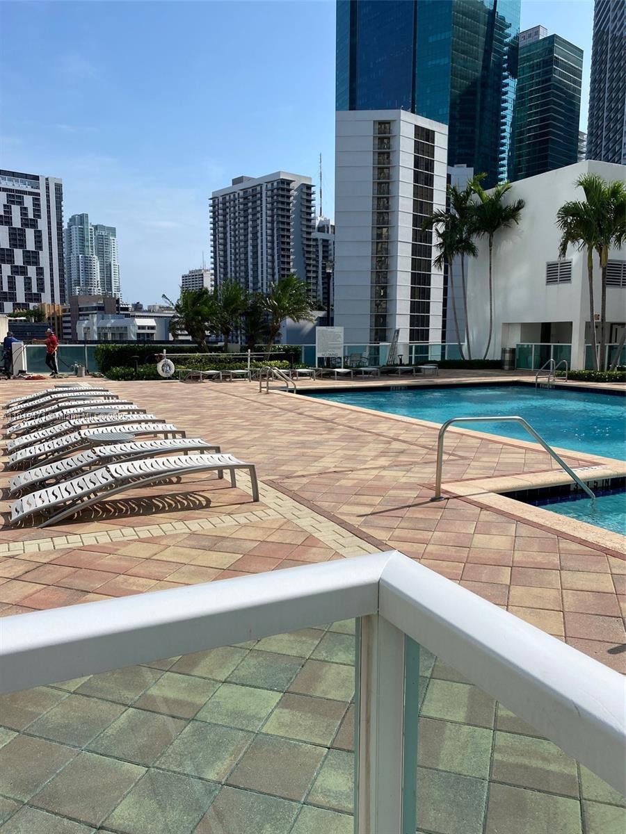 Building Photo - 31 SE 5th St