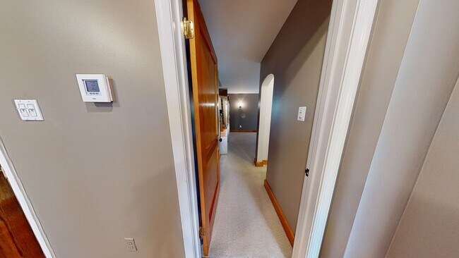 Building Photo - Kalorama Two Bedroom/Two Bathroom on Quiet Street-Updated Steam Shower, Washer/Dryer In Unit, & M...
