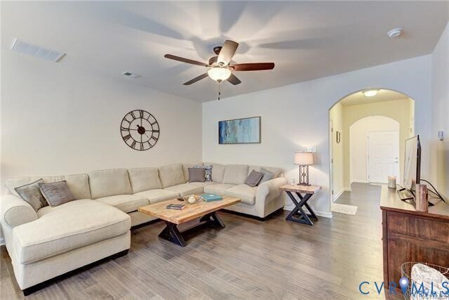 Building Photo - 8942 Ringview Dr