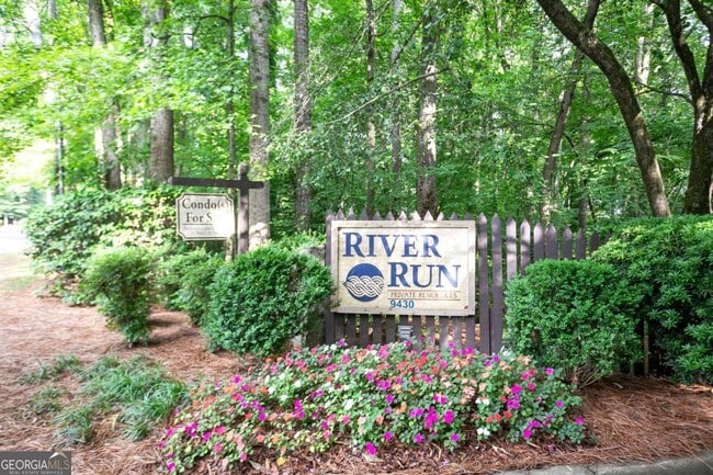 Building Photo - 408 River Run Dr