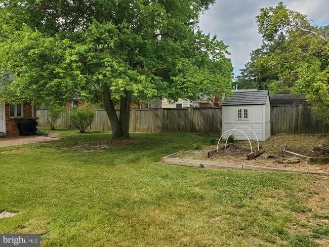 Building Photo - 1606 Lafayette Dr