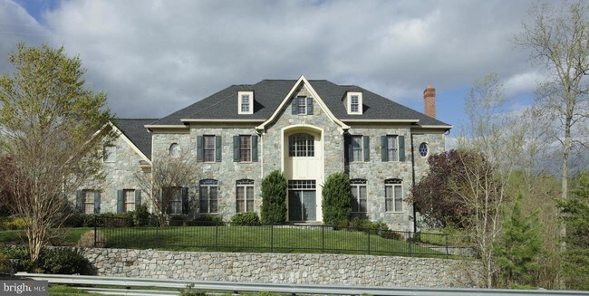 Building Photo - 9500 Peniwill Dr