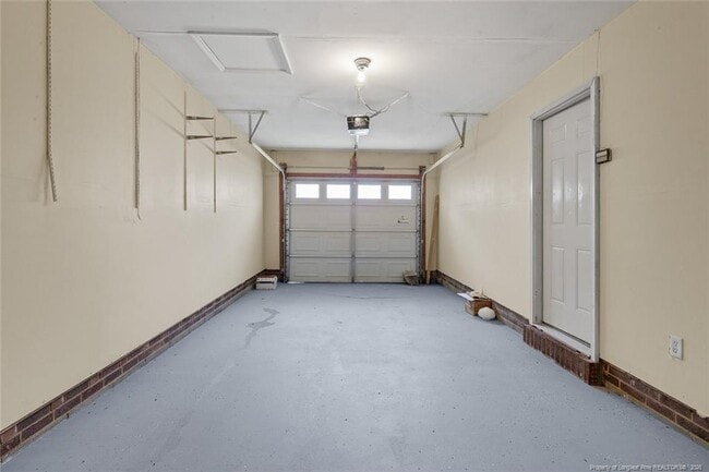 Building Photo - 7591 Beverly Dr