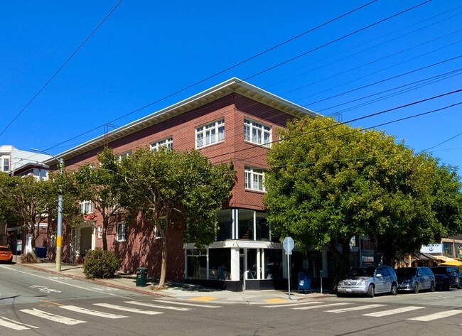 Building Photo - RENOVATED and Private. DISHWASHER, ON-SITE LAUNDRY, HARDWOOD!