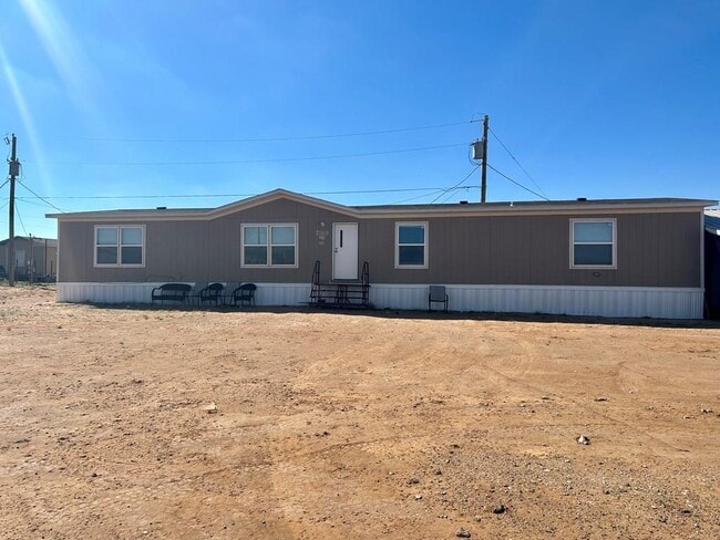 Primary Photo - 4006 S County Rd