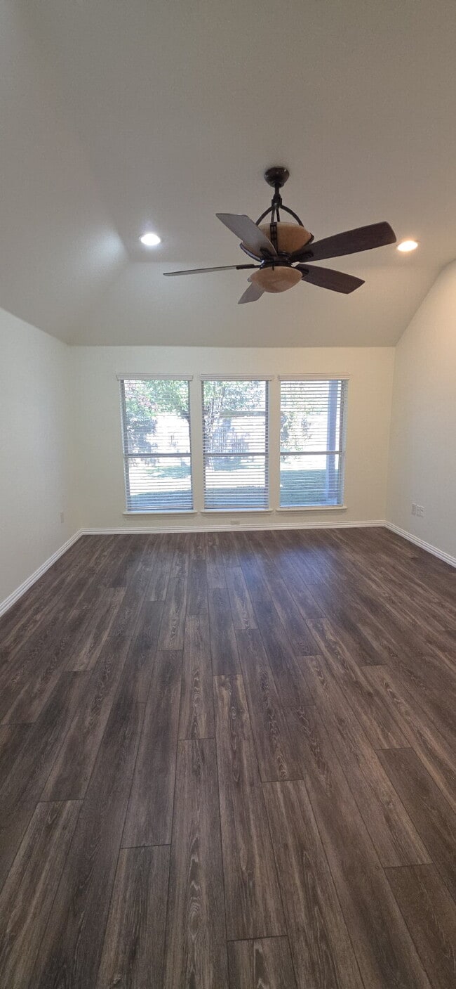 Building Photo - Beautifully Remodeled Home in Mansfield ISD – Corner Lot with Modern Upgrades!