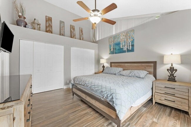 Building Photo - 203 Timberlane Cir