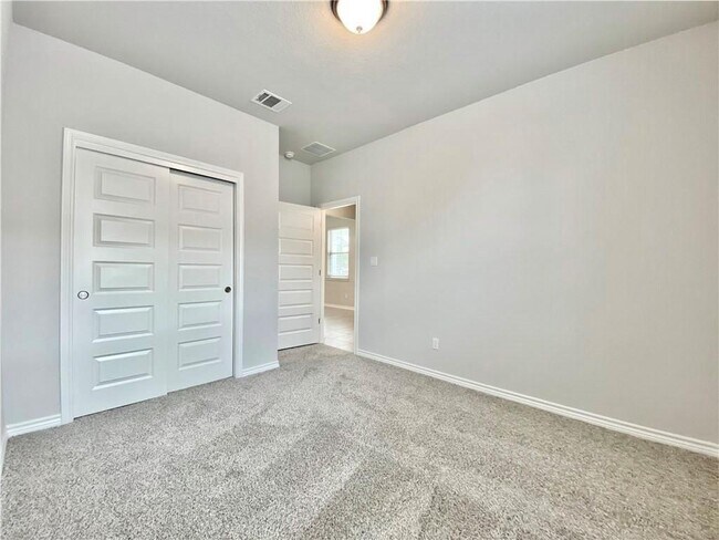 Building Photo - 2148 Pecan Island Dr