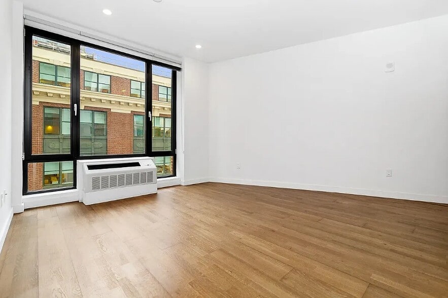 Building Photo - 41-32 27th St