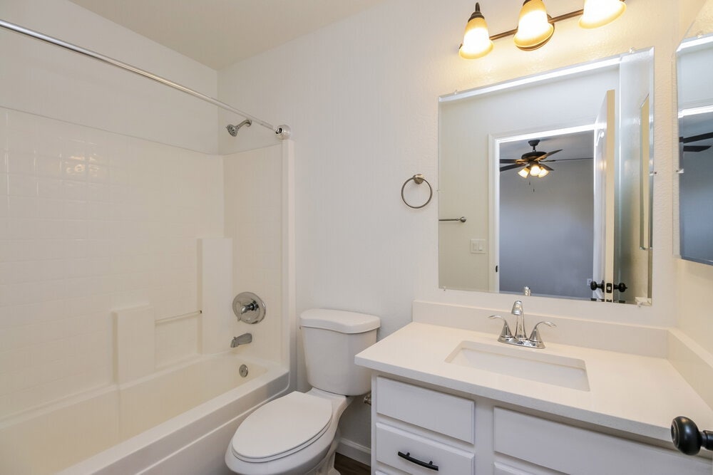 Building Photo - 6079 S Wilson Dr