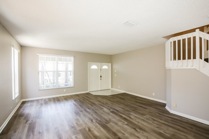 Building Photo - 18164 Blue Lake Way