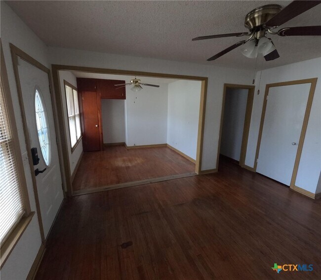 Building Photo - 103 Pleasure Dr