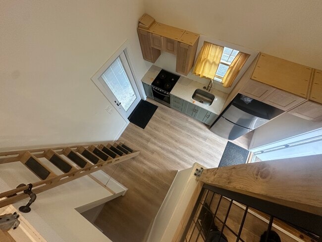 Building Photo - 102 Saco Ave