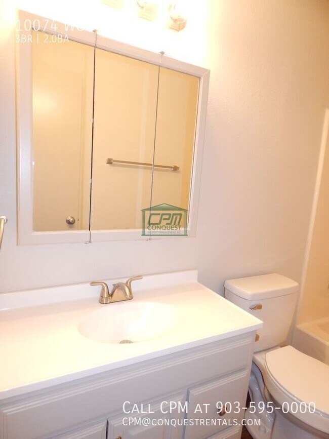 Building Photo - 10074 Wooded Way
