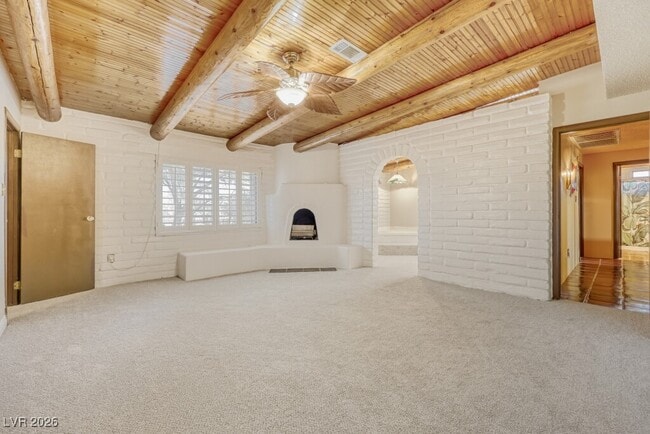 Building Photo - 1224 Sur Este Ave