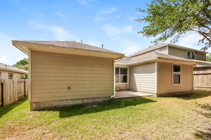 Building Photo - 805 Belvedere Dr