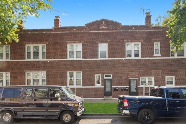 Building Photo - 1301 S 51st Ave