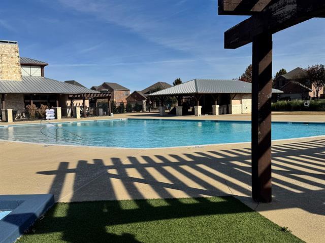 Building Photo - 2020 Overton Park Dr