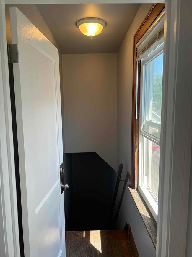 Building Photo - 10434 S Wentworth Ave