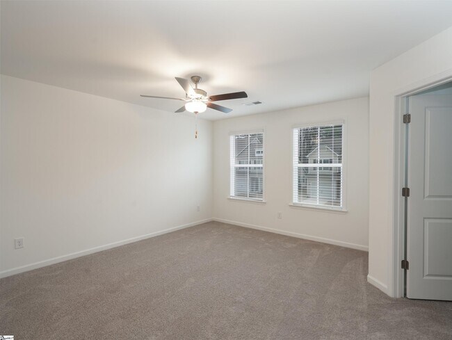 Building Photo - 267 Bryland Wy