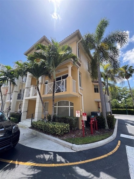 Building Photo - 2710 NE 184th Terrace