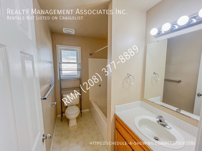 Building Photo - 9887 W Mesquite Ct