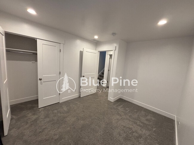 Building Photo - 5760 Wildrose Ave
