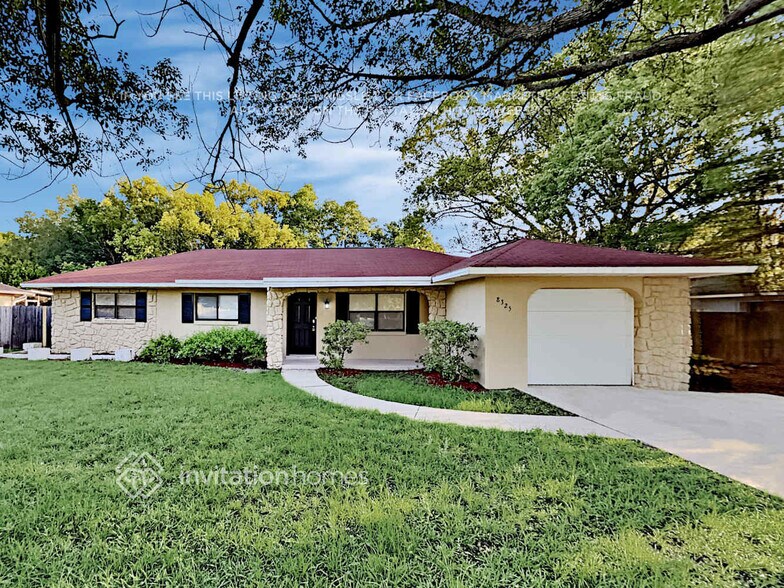 Primary Photo - 8325 Pamlico St