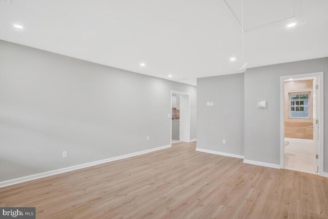 Building Photo - 7912 Bellefonte Ln