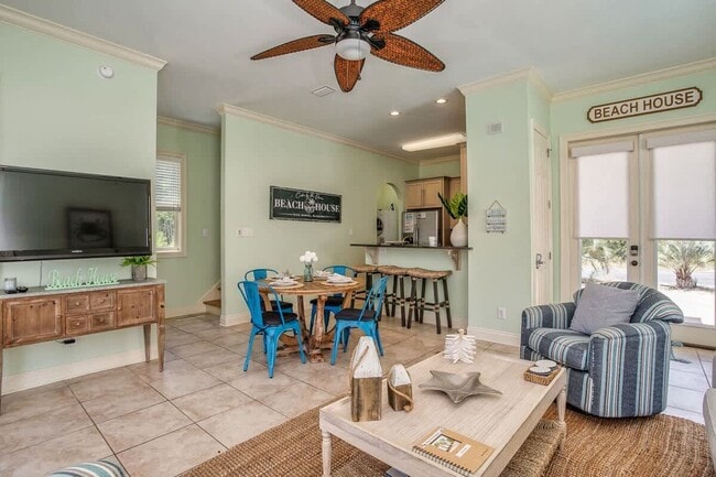 Building Photo - 6727 Kiva Way